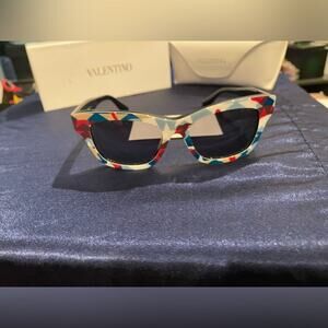 Valentino Y2K Winter Sunglasses • Stars • Snow Mirrored Lenses • Case Dust Bag